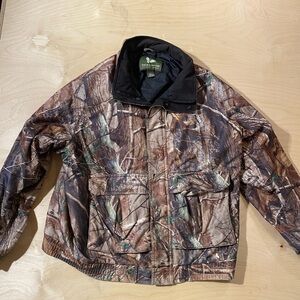 Field & Stream Camo Jacket size Large (JV)